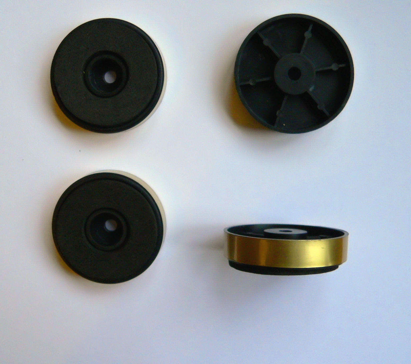 Low profile 40mm Gold Feet x 4 for HiFi Amplifier Cabinet on eBid ...